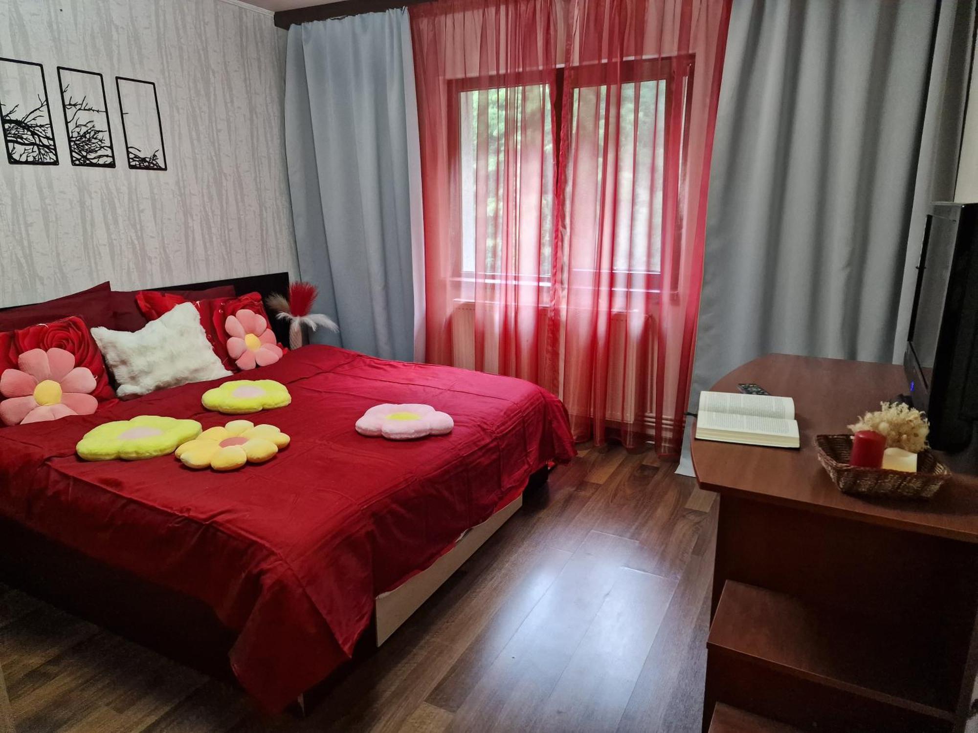 Apartament Red & Yellow Slănic-Moldova Habitación foto